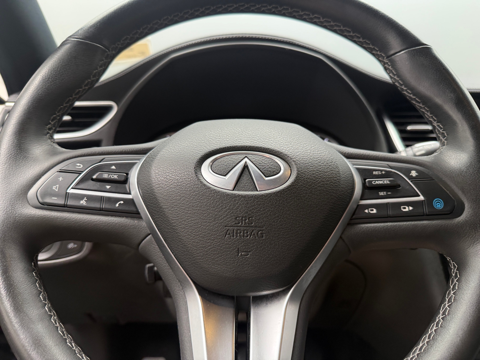 Thumbnail: 2022 INFINITI QX55 - 4