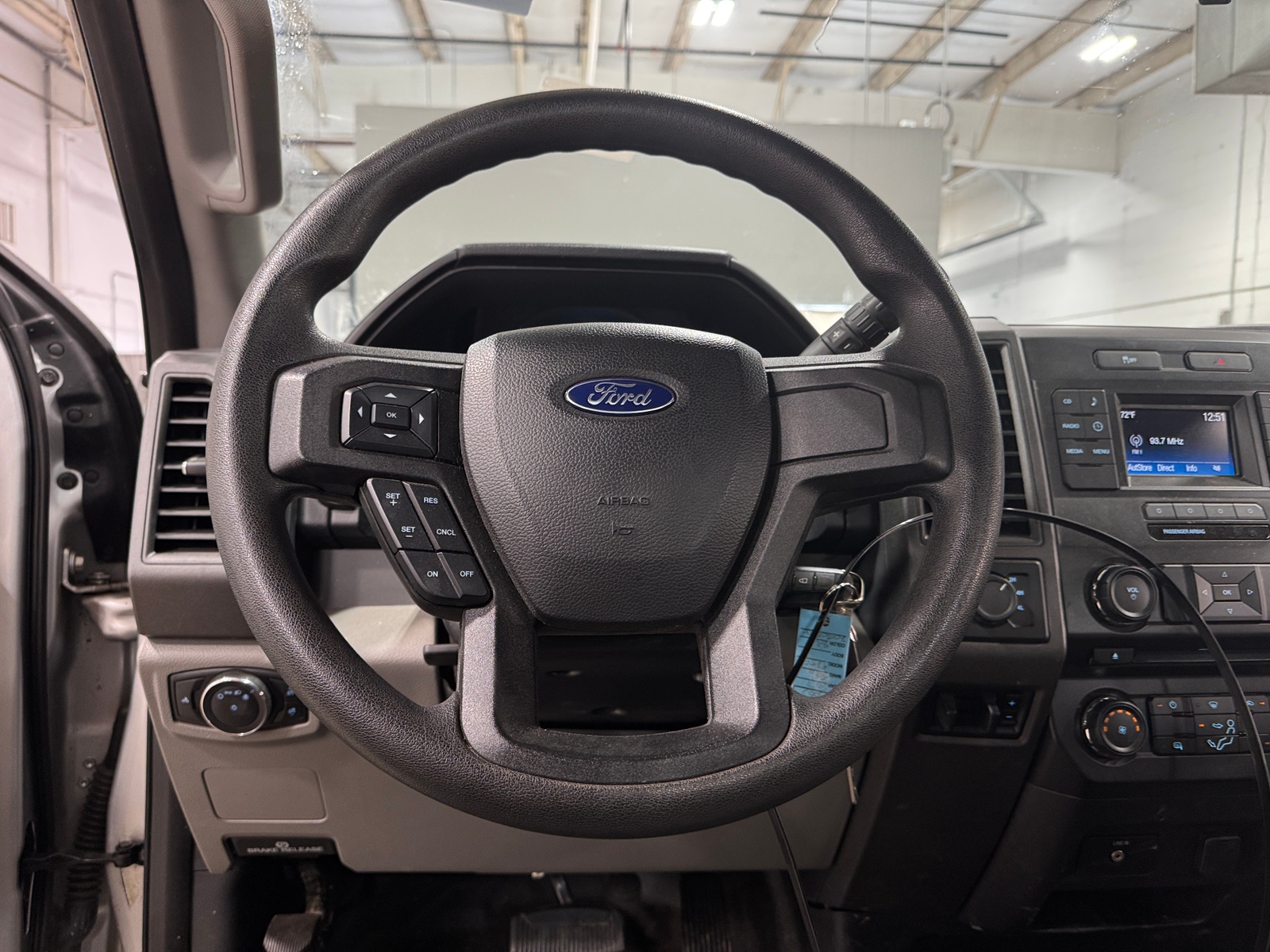 Thumbnail: 2017 Ford Econoline - 4