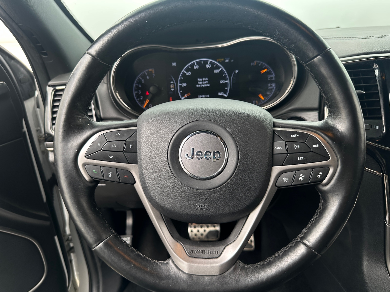 Thumbnail: 2020 Jeep Grand Cherokee - 4