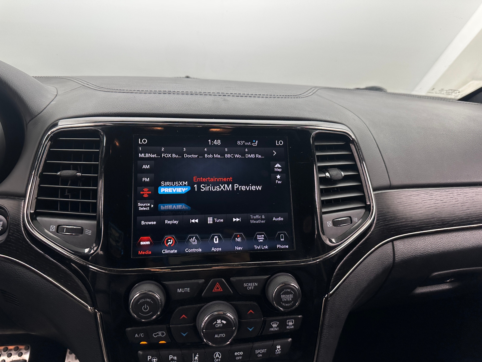 Thumbnail: 2020 Jeep Grand Cherokee - 3