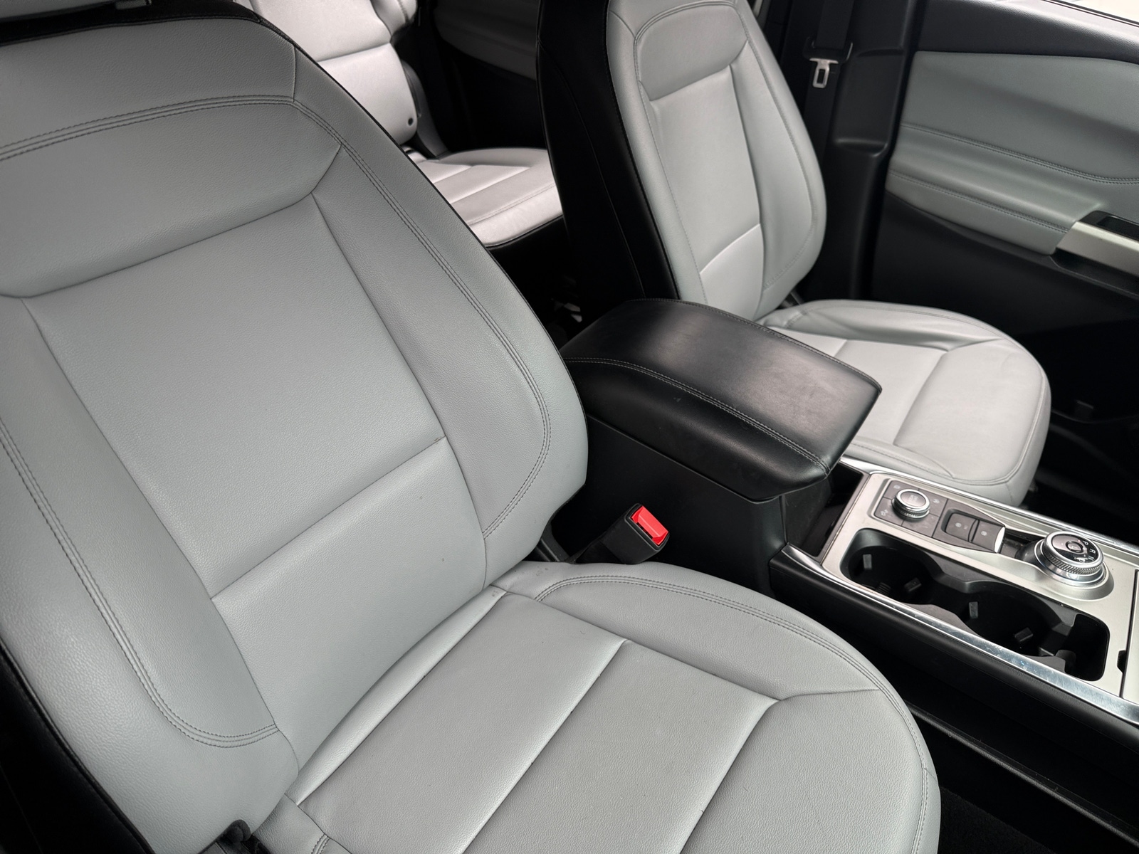 Thumbnail: 2021 Ford Explorer - 2