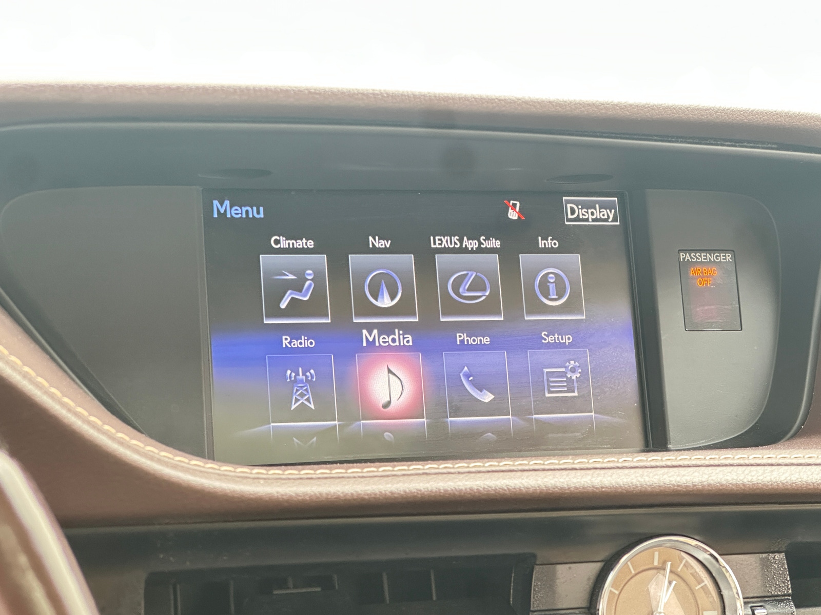 Thumbnail: 2016 Lexus ES - 3