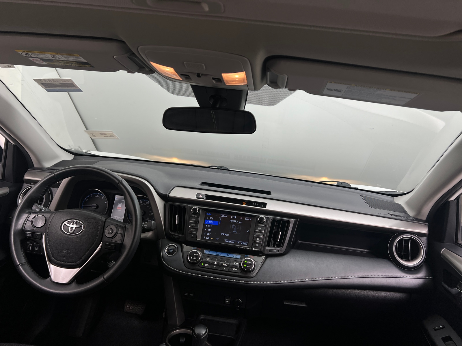 Thumbnail: 2018 Toyota RAV4 - 3