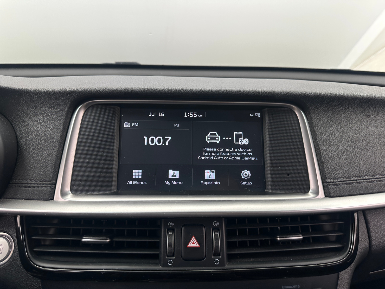 Thumbnail: 2019 Kia Optima - 3