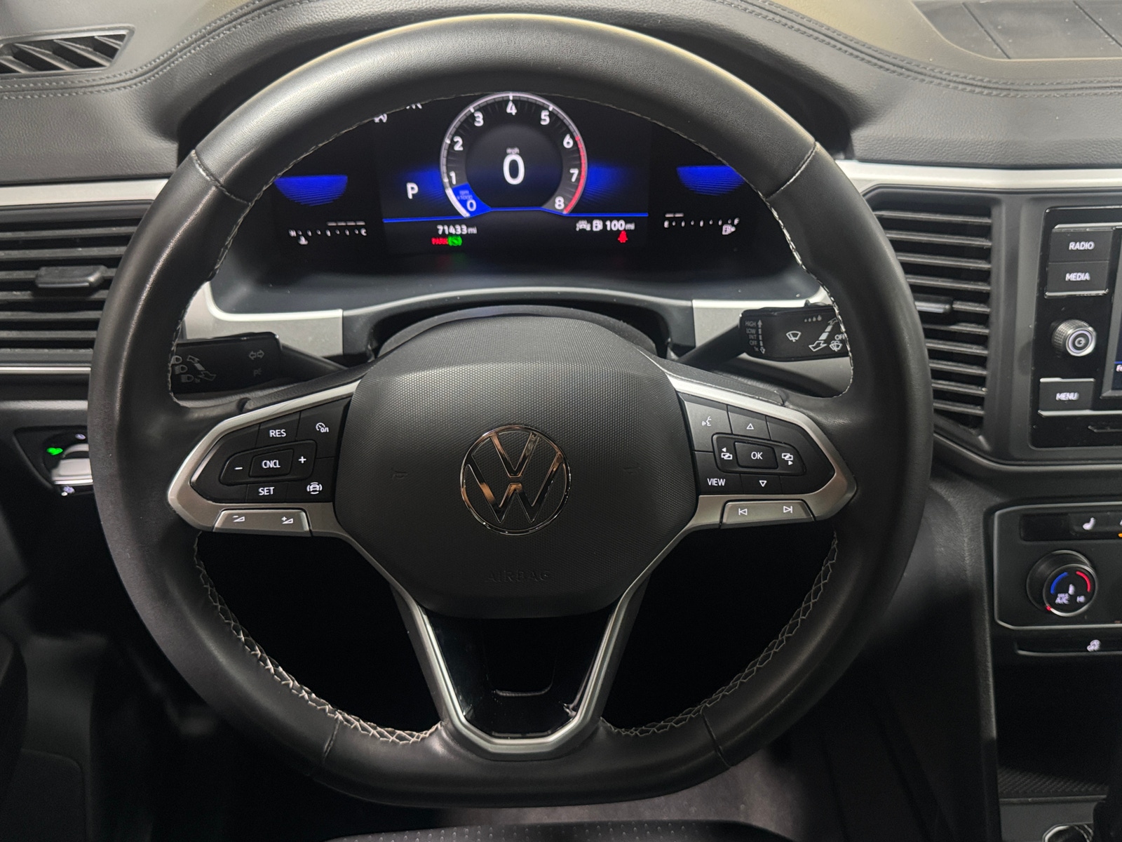 Thumbnail: 2022 Volkswagen Atlas - 4