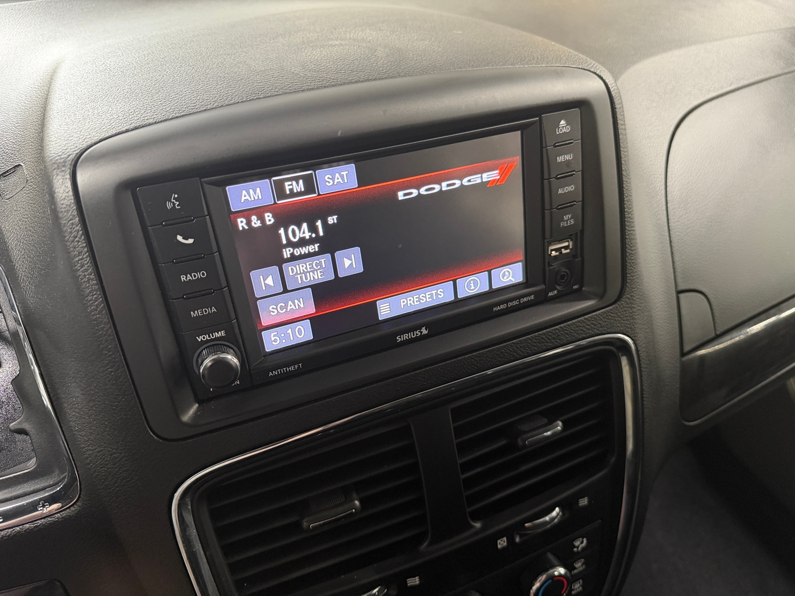 Thumbnail: 2019 Dodge Grand Caravan - 4