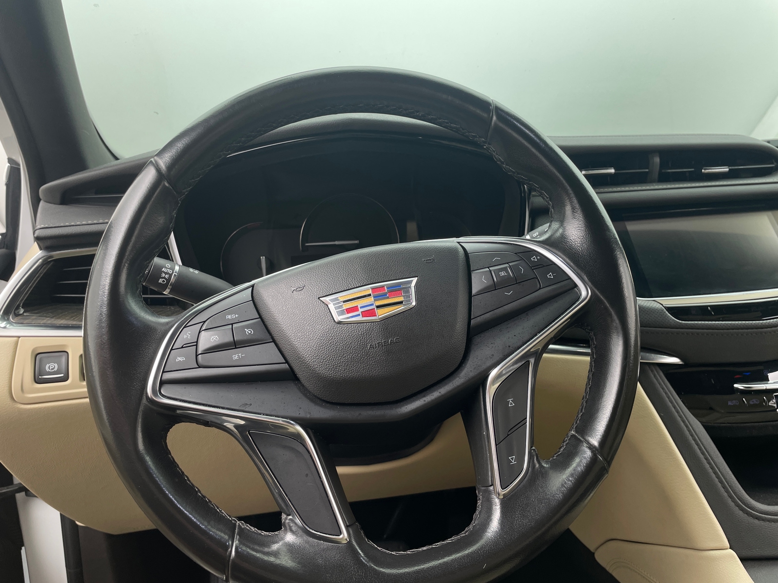 Thumbnail: 2019 Cadillac XT5 - 5