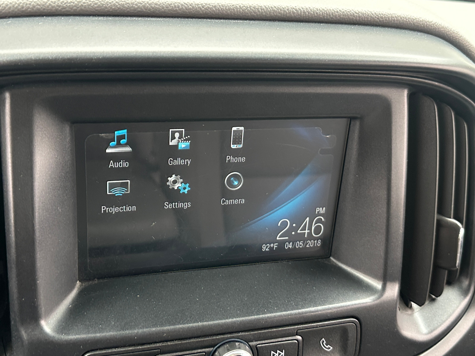 Thumbnail: 2018 Chevrolet Colorado - 4