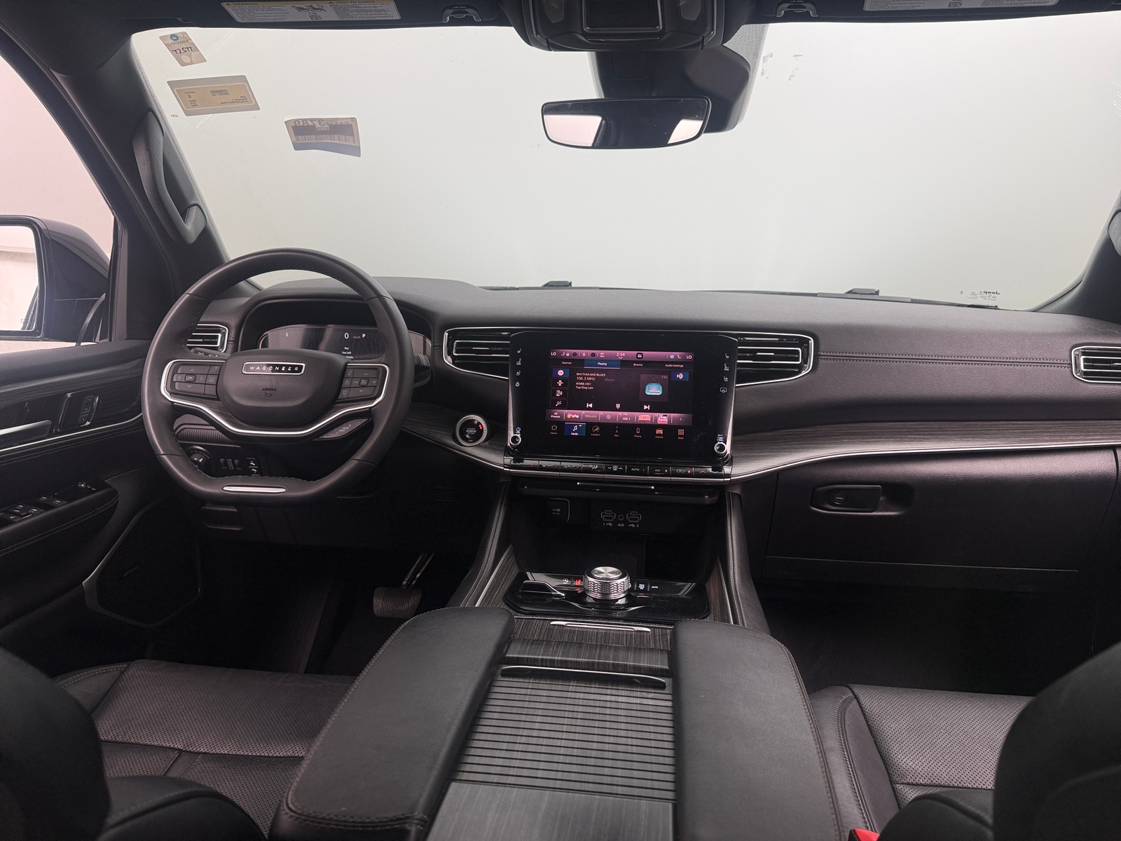 Thumbnail: 2024 Jeep Wagoneer - 2