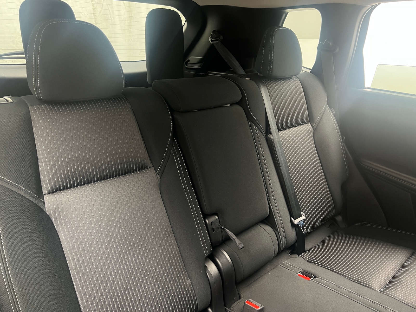 Thumbnail: 2024 Mitsubishi Outlander - 6