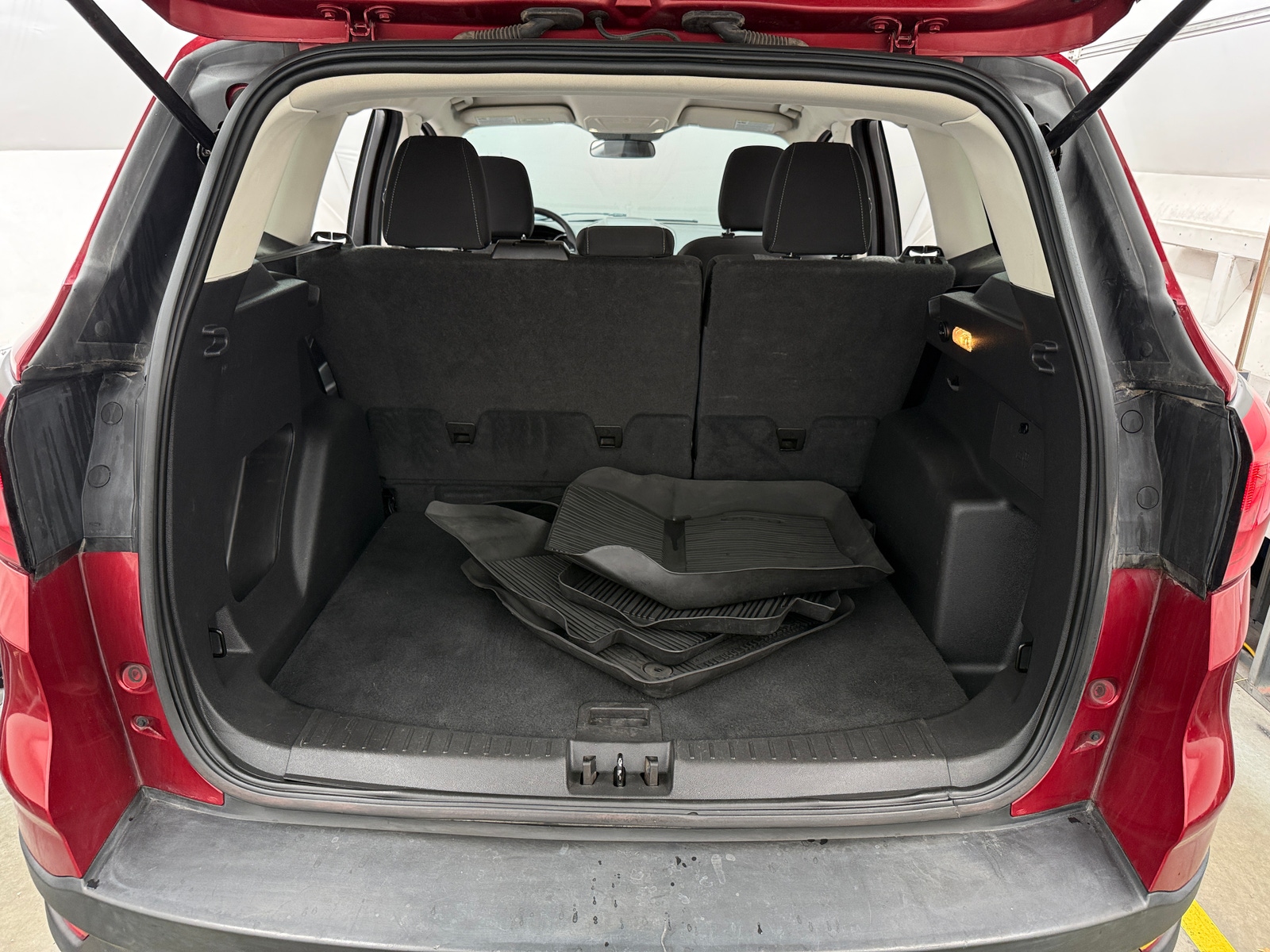 Thumbnail: 2019 Ford Escape - 7