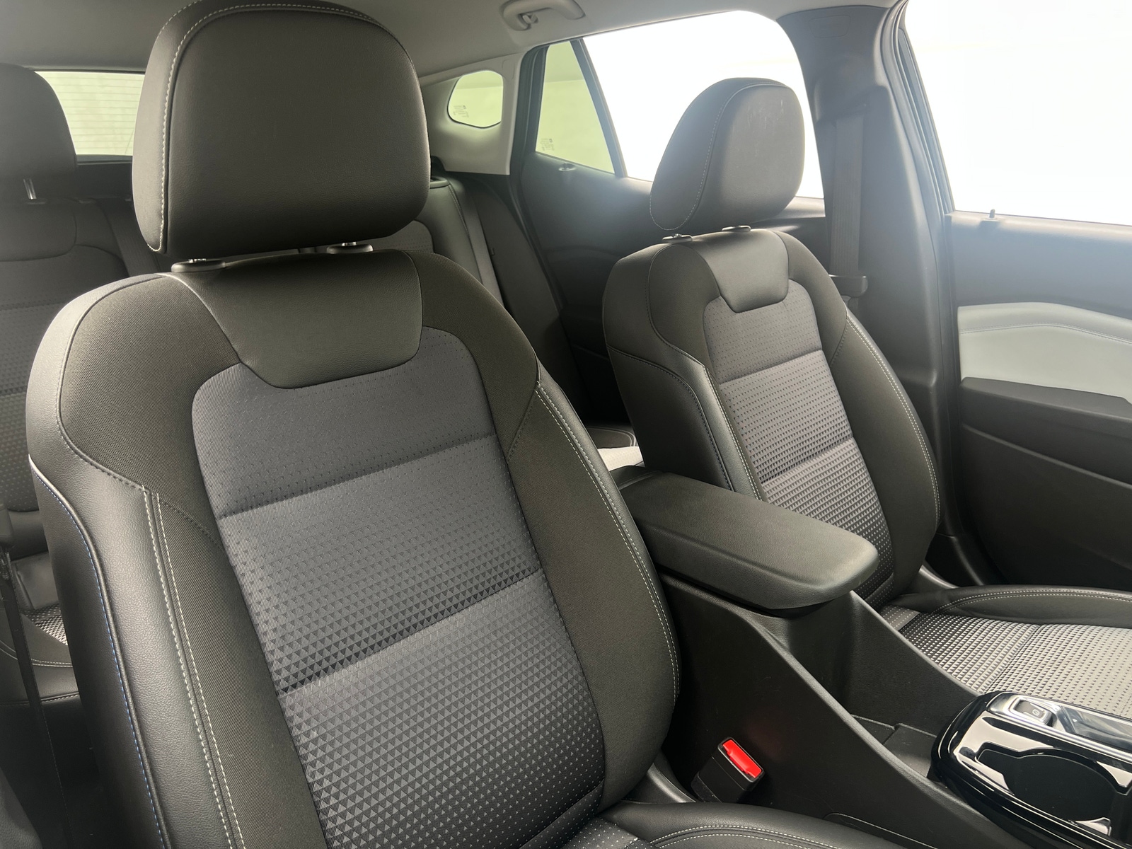 Thumbnail: 2025 Chevrolet Trax - 2