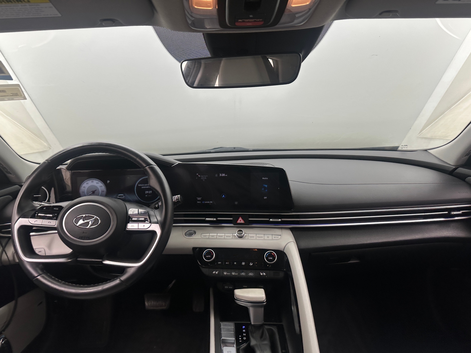 Thumbnail: 2022 Hyundai Elantra - 2