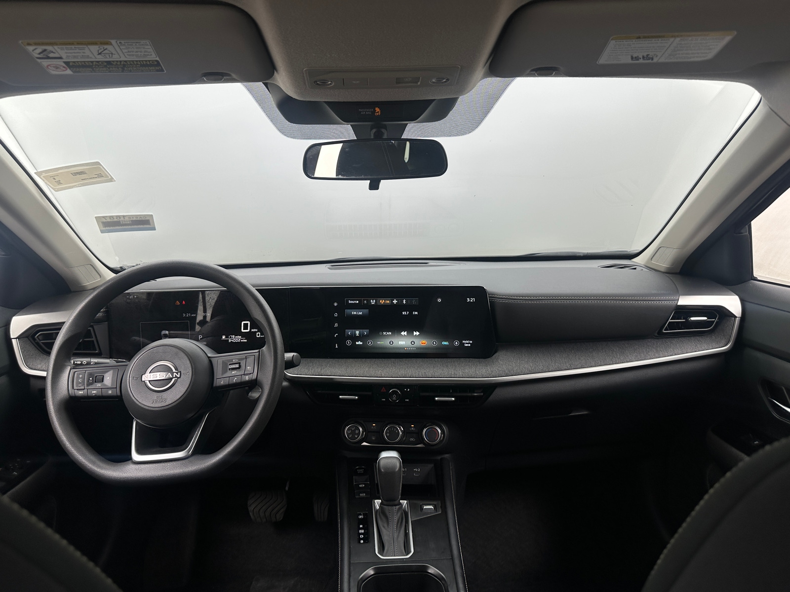 Thumbnail: 2025 Nissan Kicks - 3