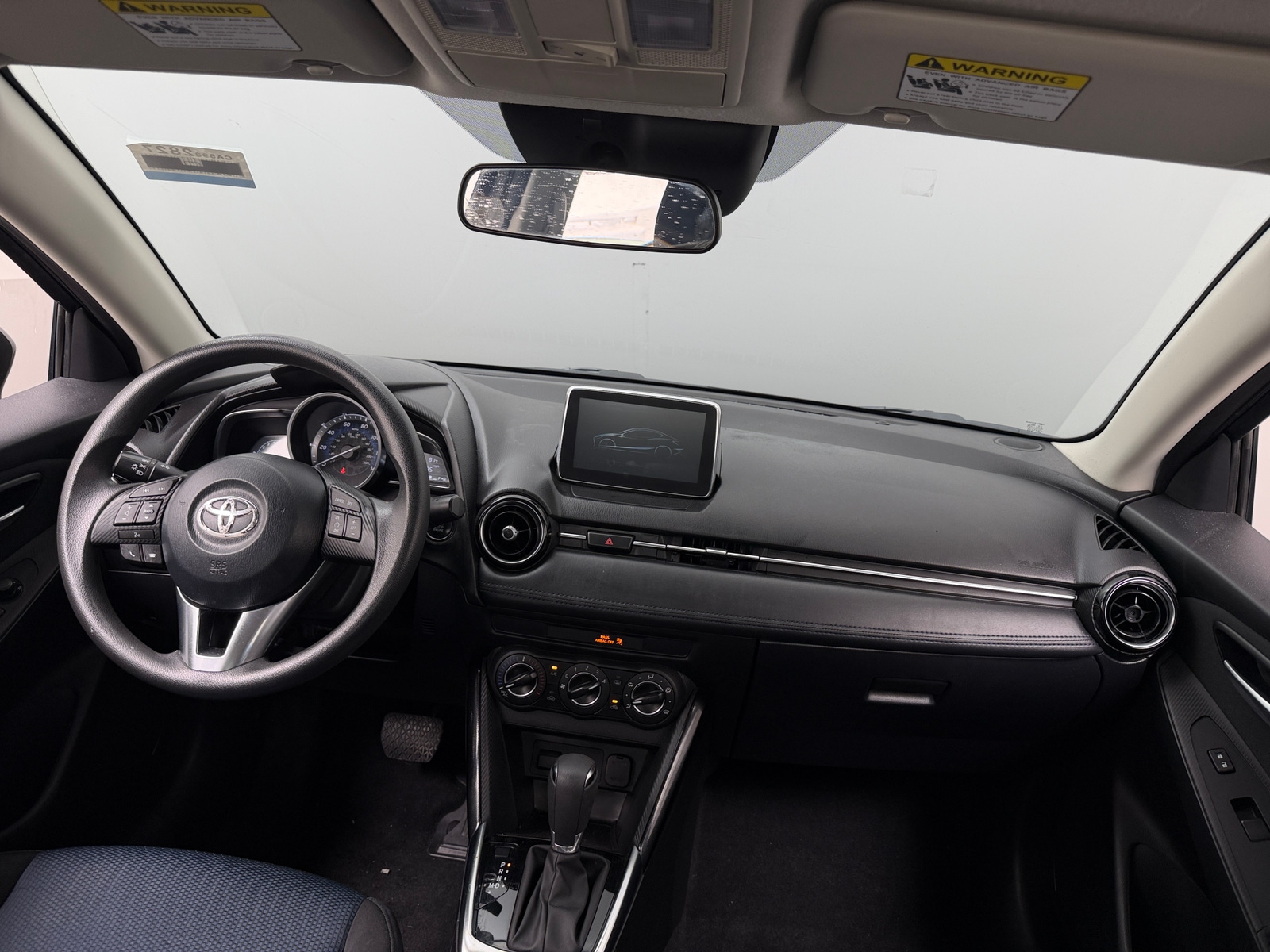 Thumbnail: 2018 Toyota Yaris iA - 3