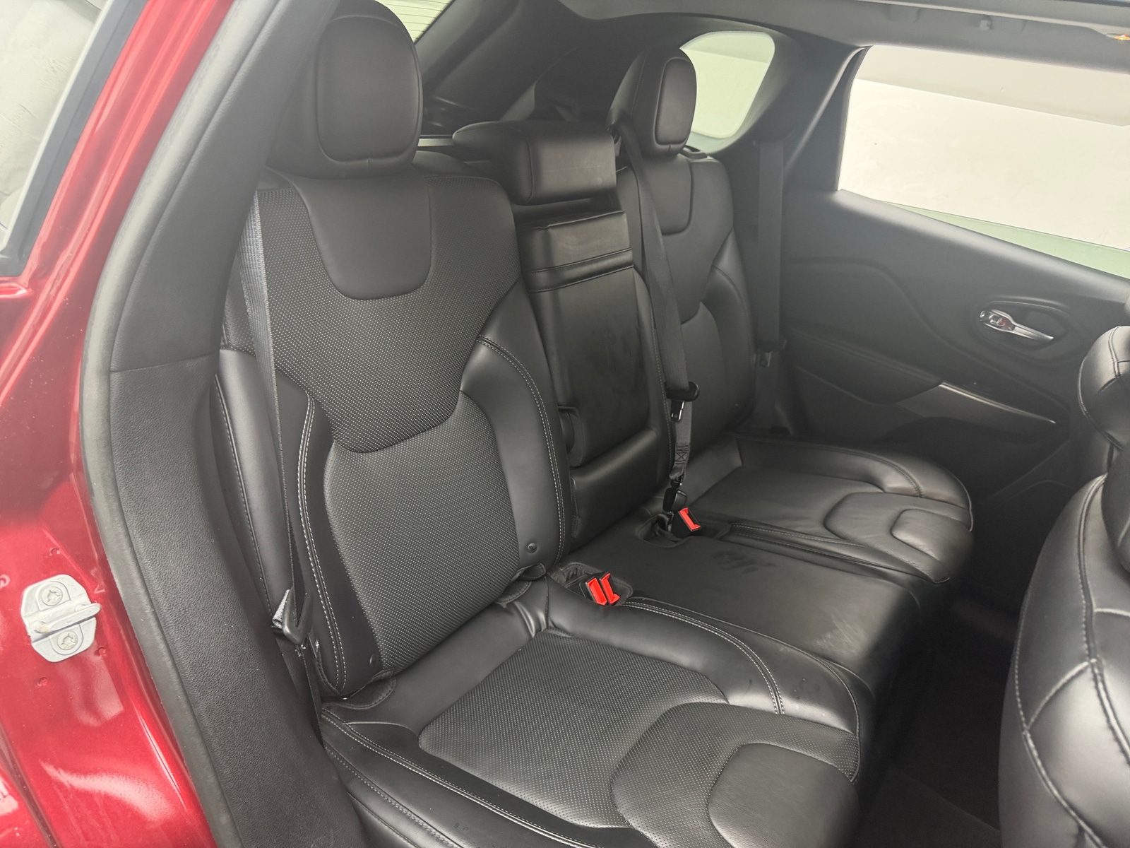 Thumbnail: 2019 Jeep Cherokee - 5