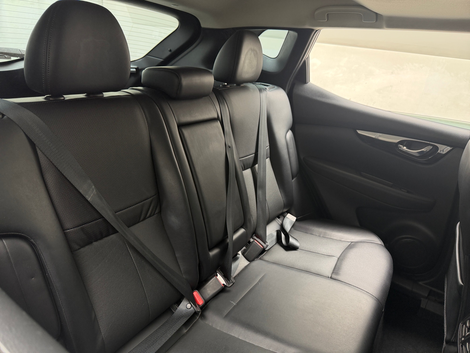 Thumbnail: 2022 Nissan Rogue Sport - 5