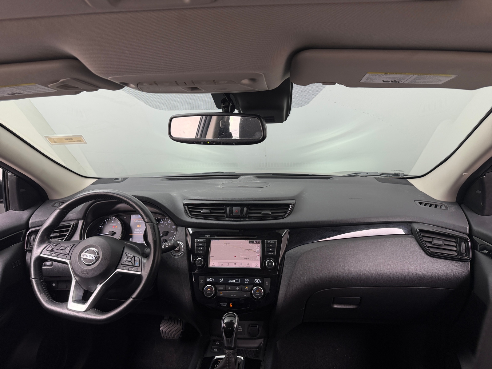Thumbnail: 2022 Nissan Rogue Sport - 2
