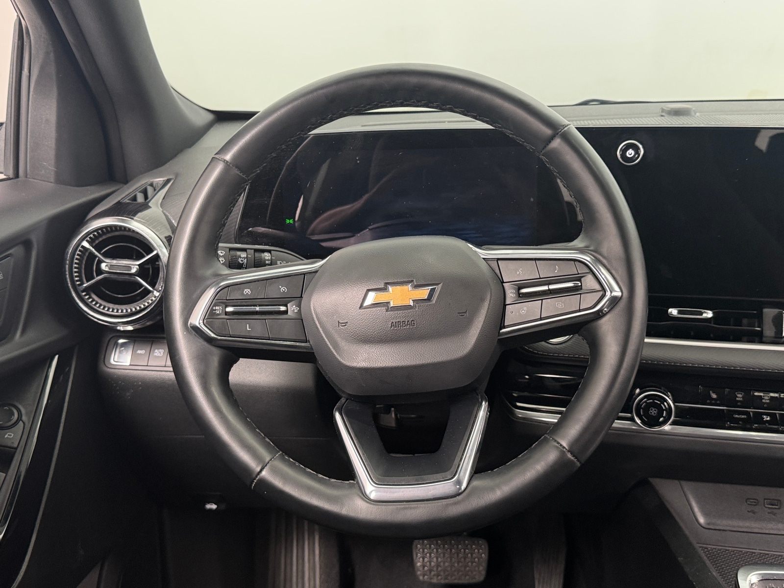 Thumbnail: 2025 Chevrolet Equinox - 5