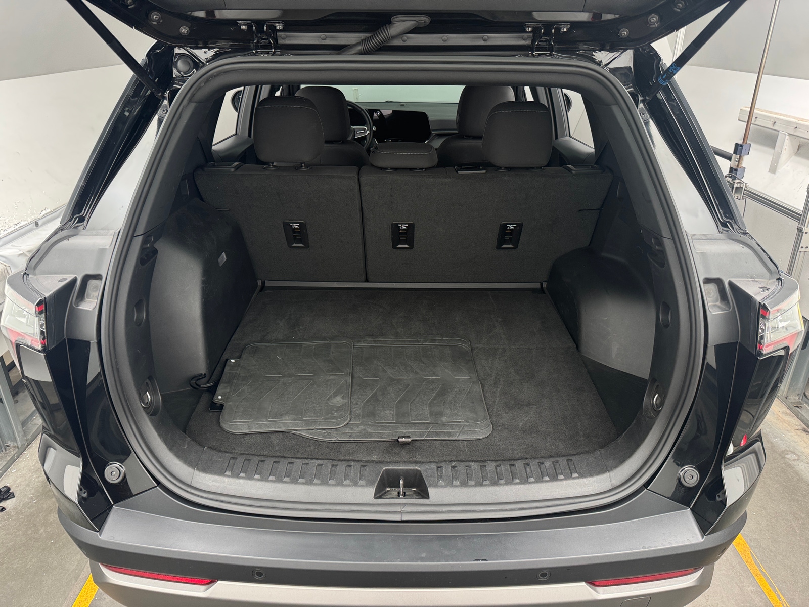 Thumbnail: 2025 Chevrolet Equinox - 7
