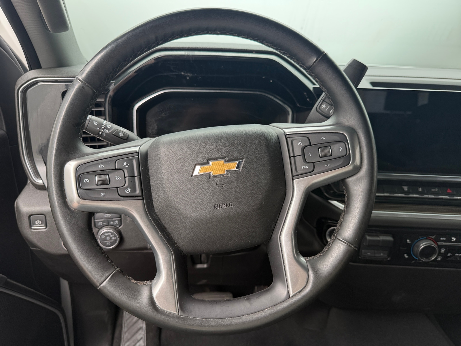 Thumbnail: 2025 Chevrolet Silverado 2500 - 5