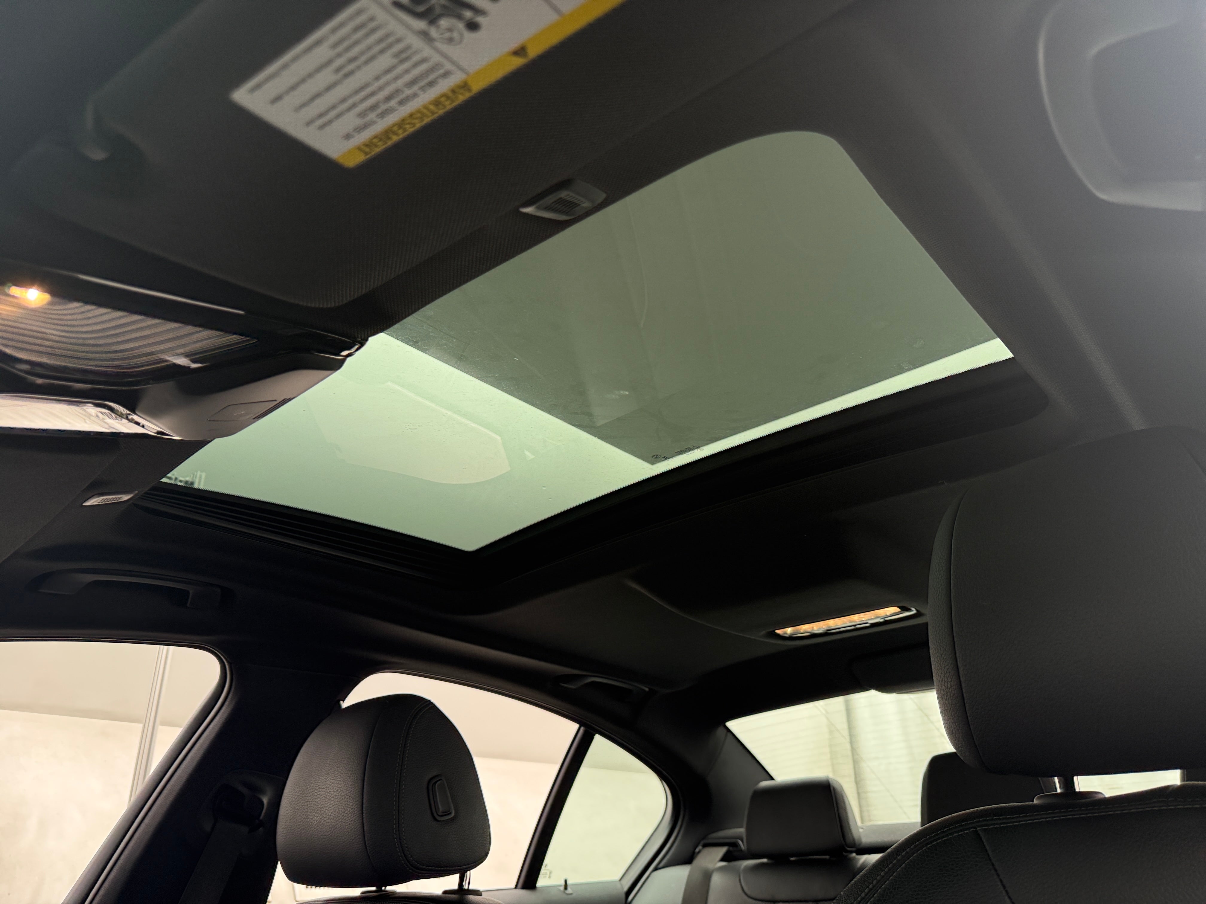2019 BMW 5 Series 530i - Photo 4