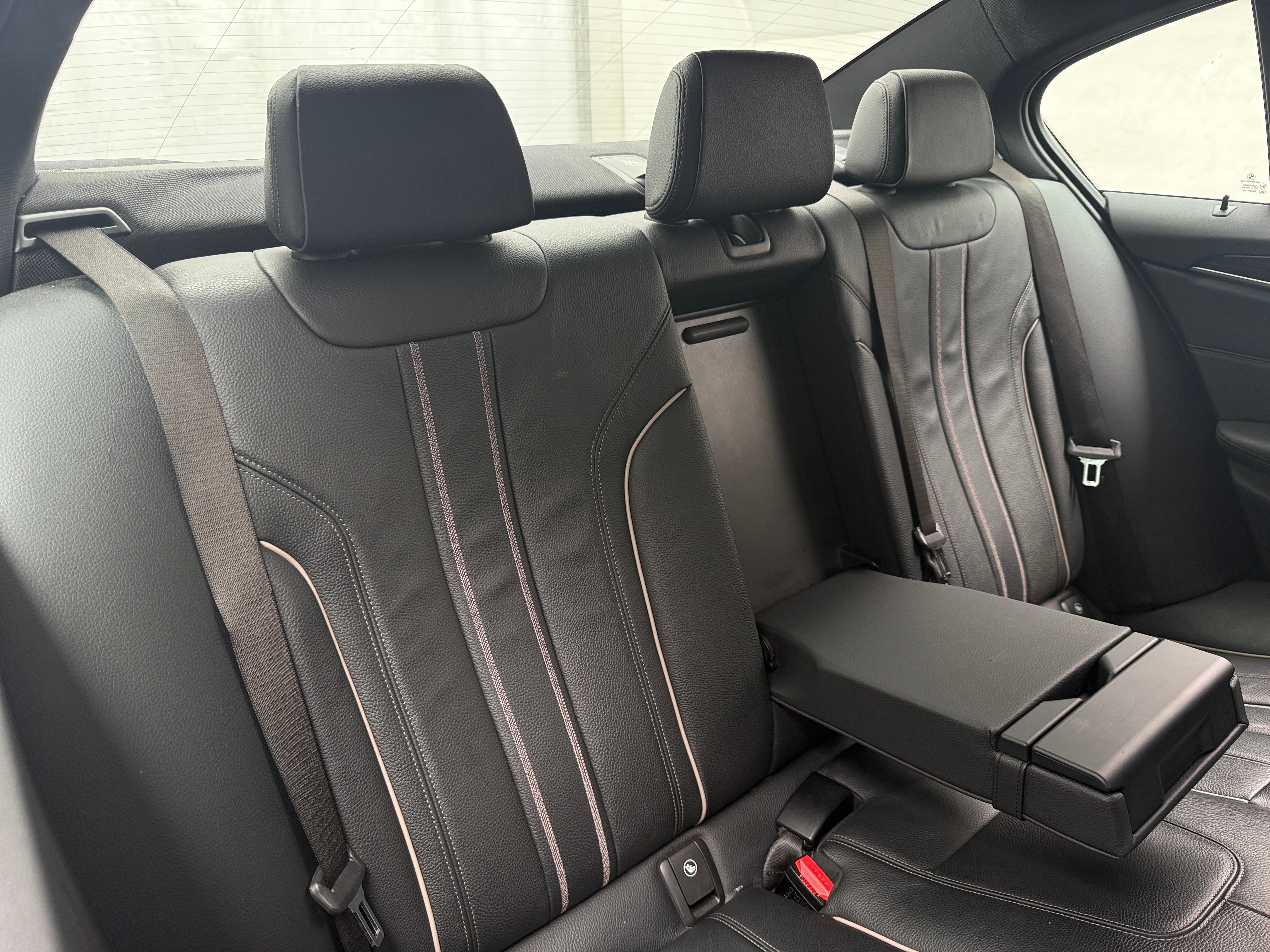 2019 BMW 5 Series 530i - Photo 5