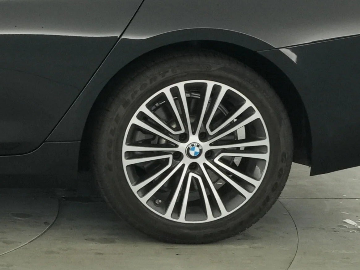 2019 BMW 5 Series 530i - Photo 20
