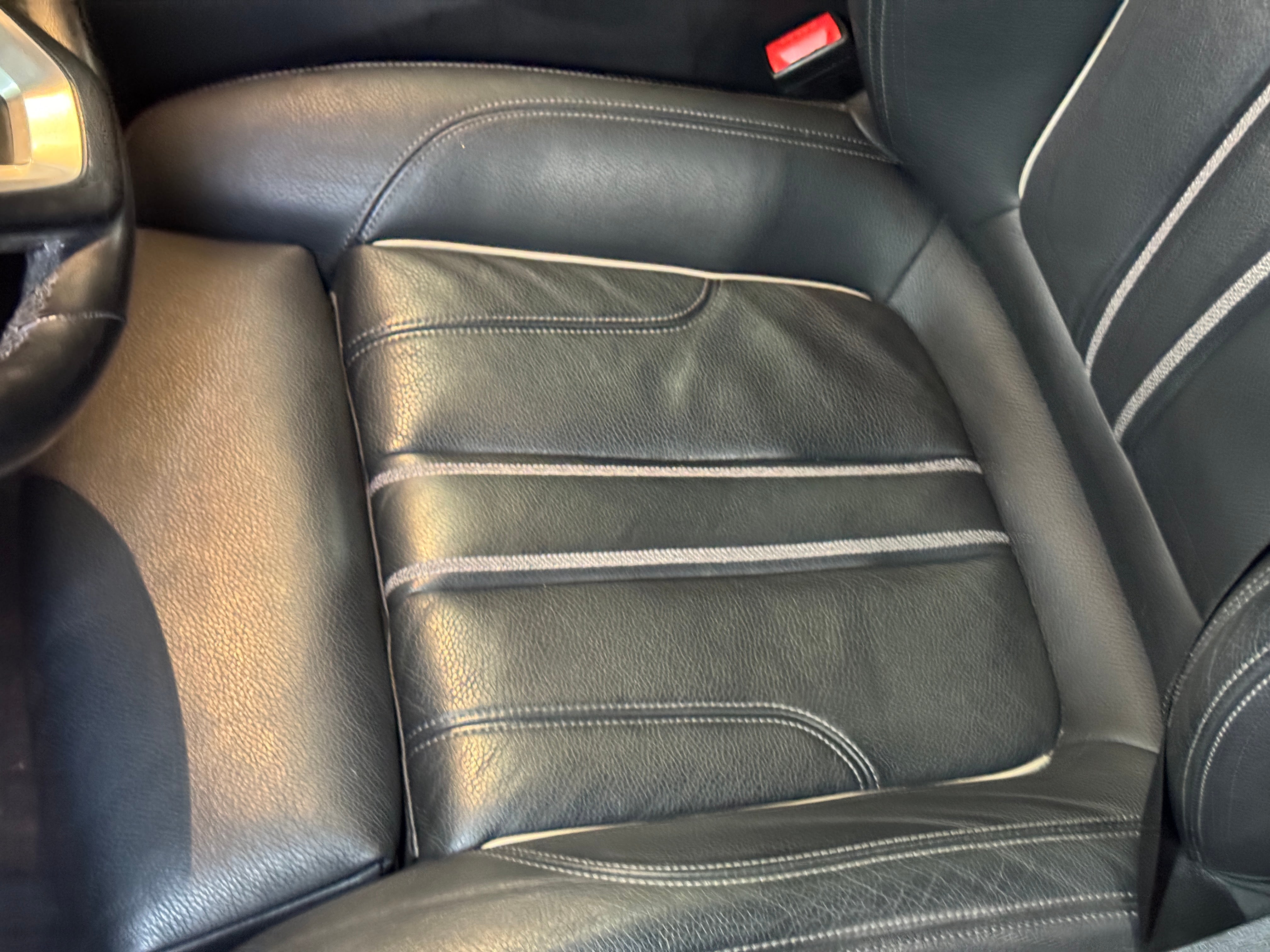 2019 BMW 5 Series 530i - Photo 25
