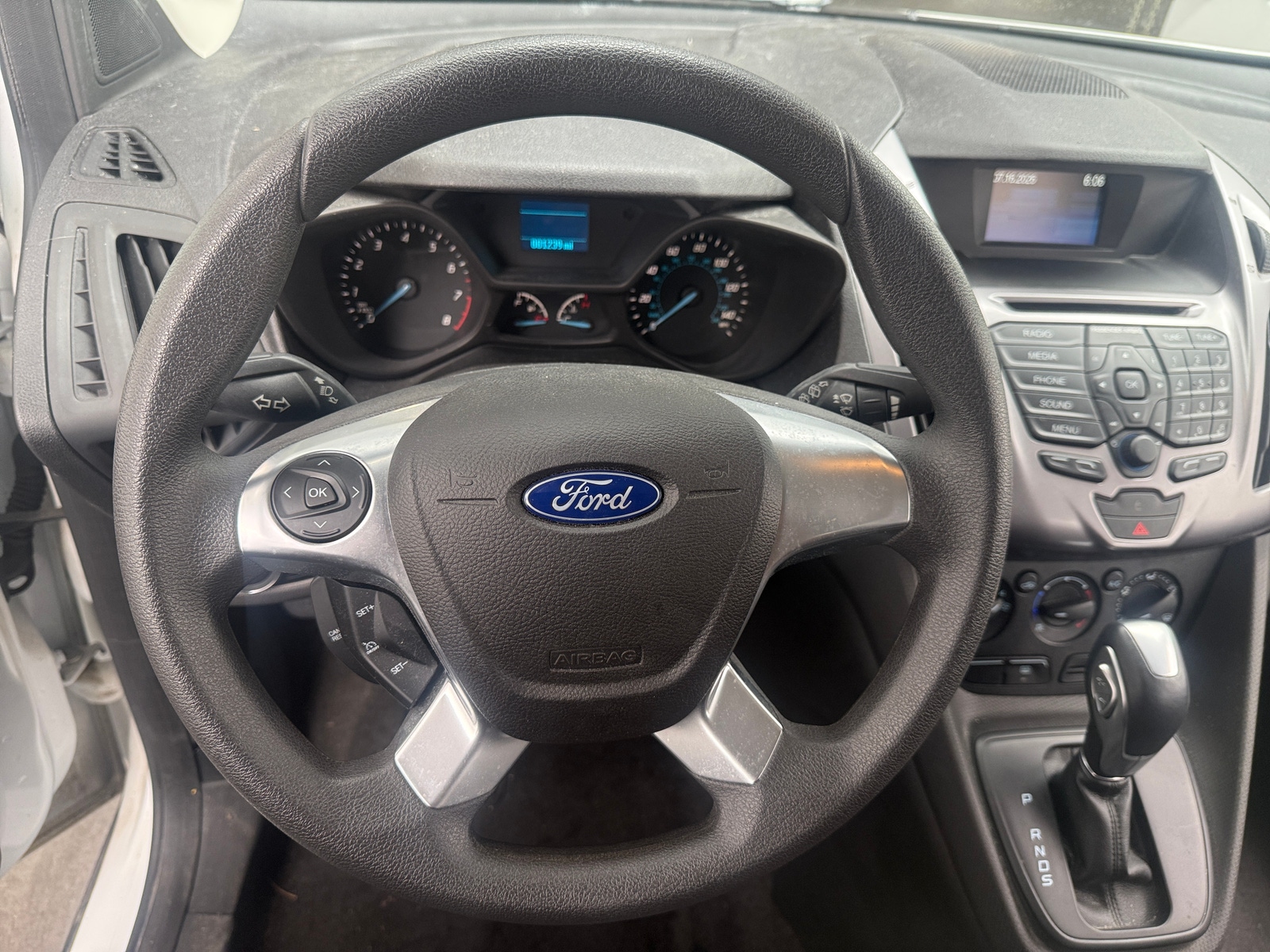 Thumbnail: 2015 Ford Transit Series - 5