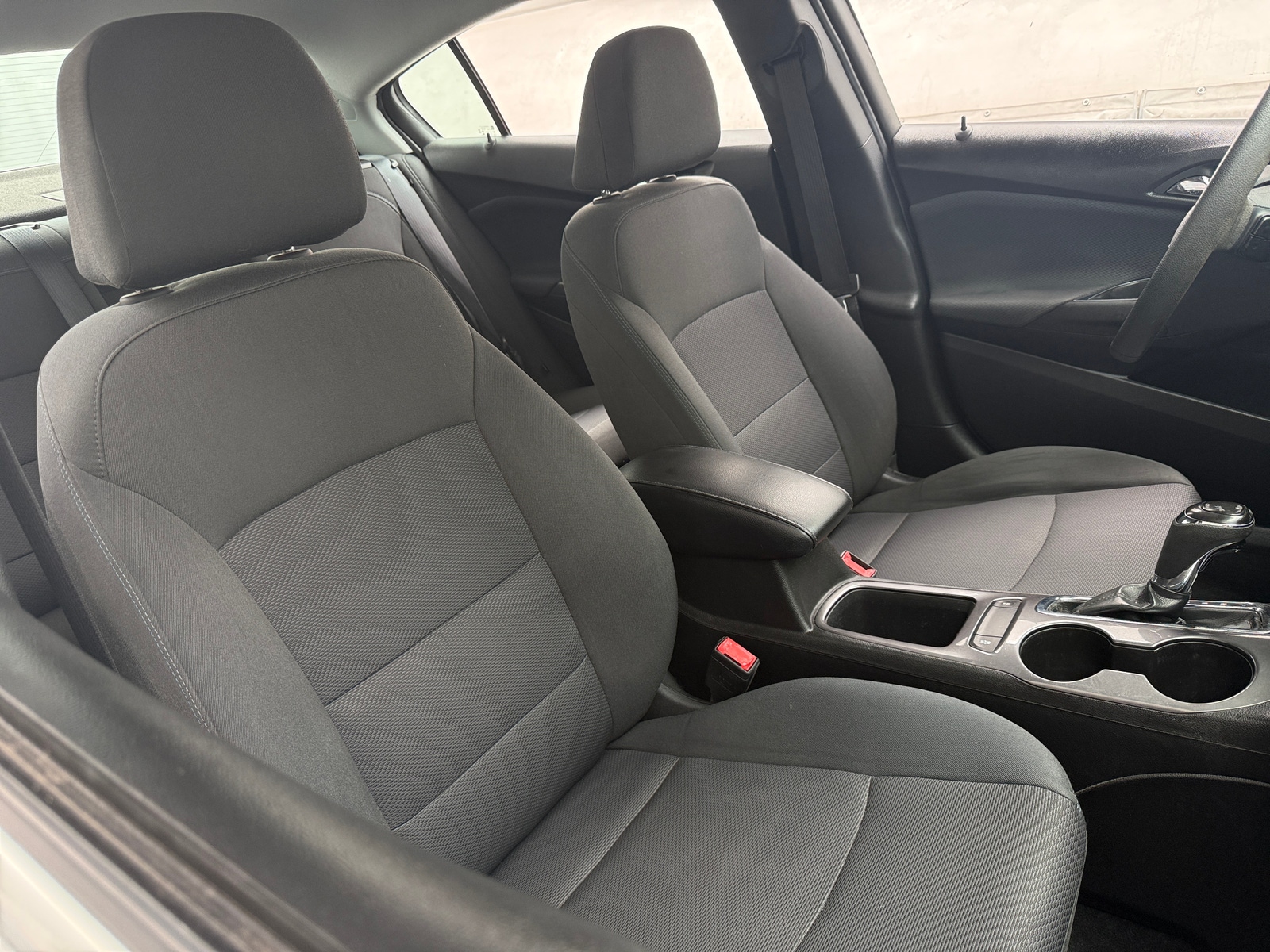 Thumbnail: 2019 Chevrolet Cruze - 2