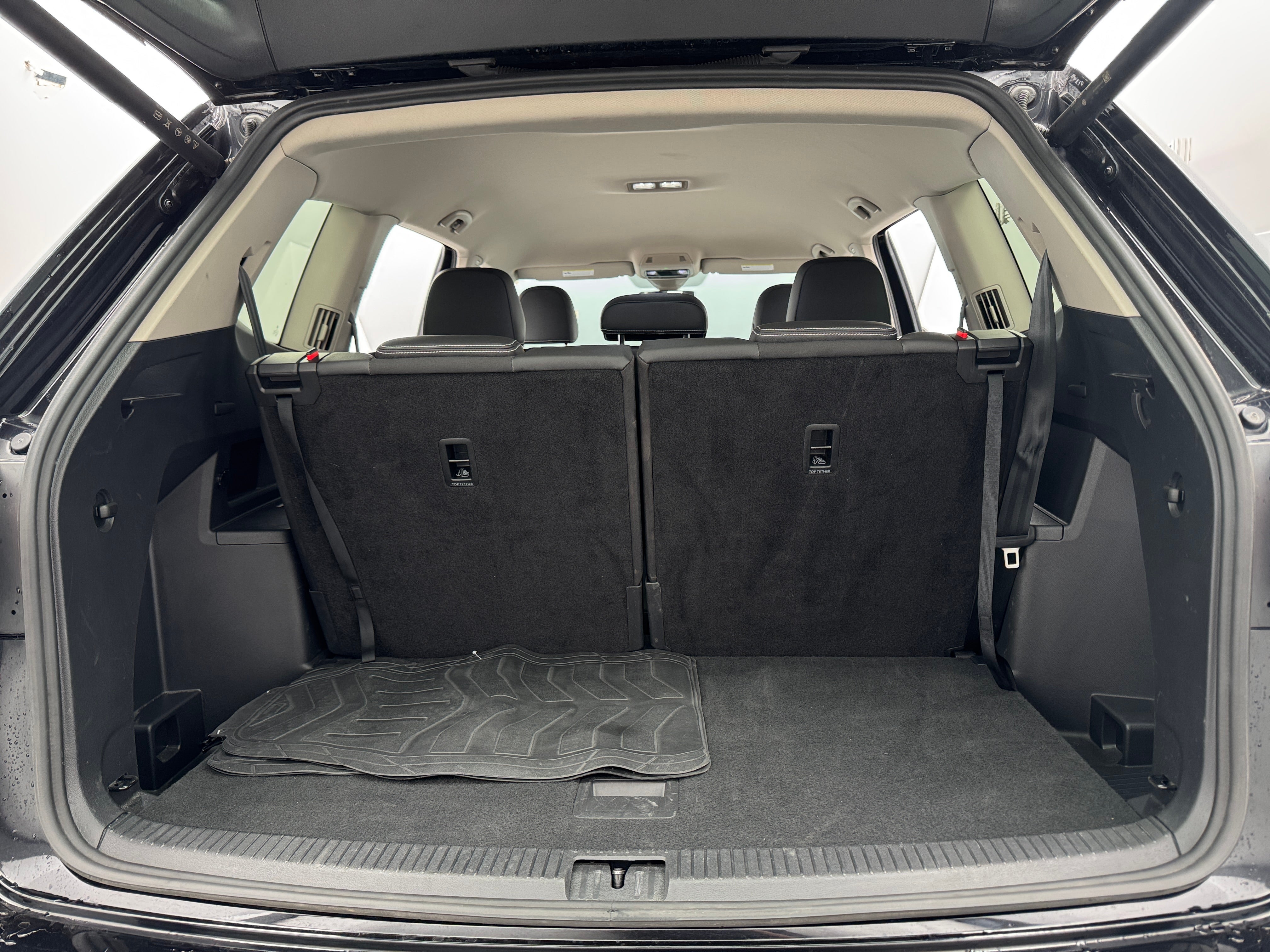 2026 Volkswagen Atlas SE w/Tech