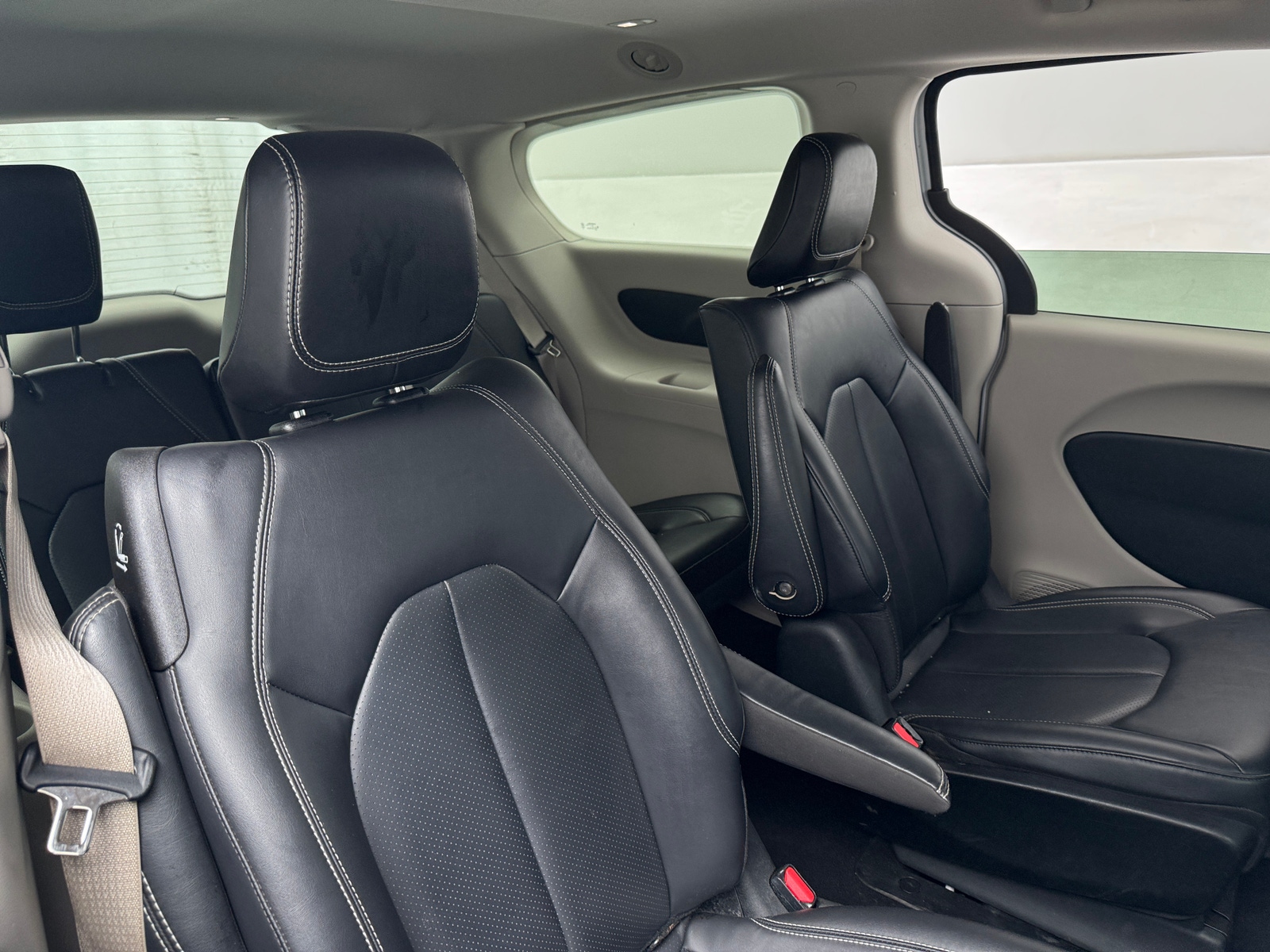 Thumbnail: 2024 Chrysler Pacifica - 5