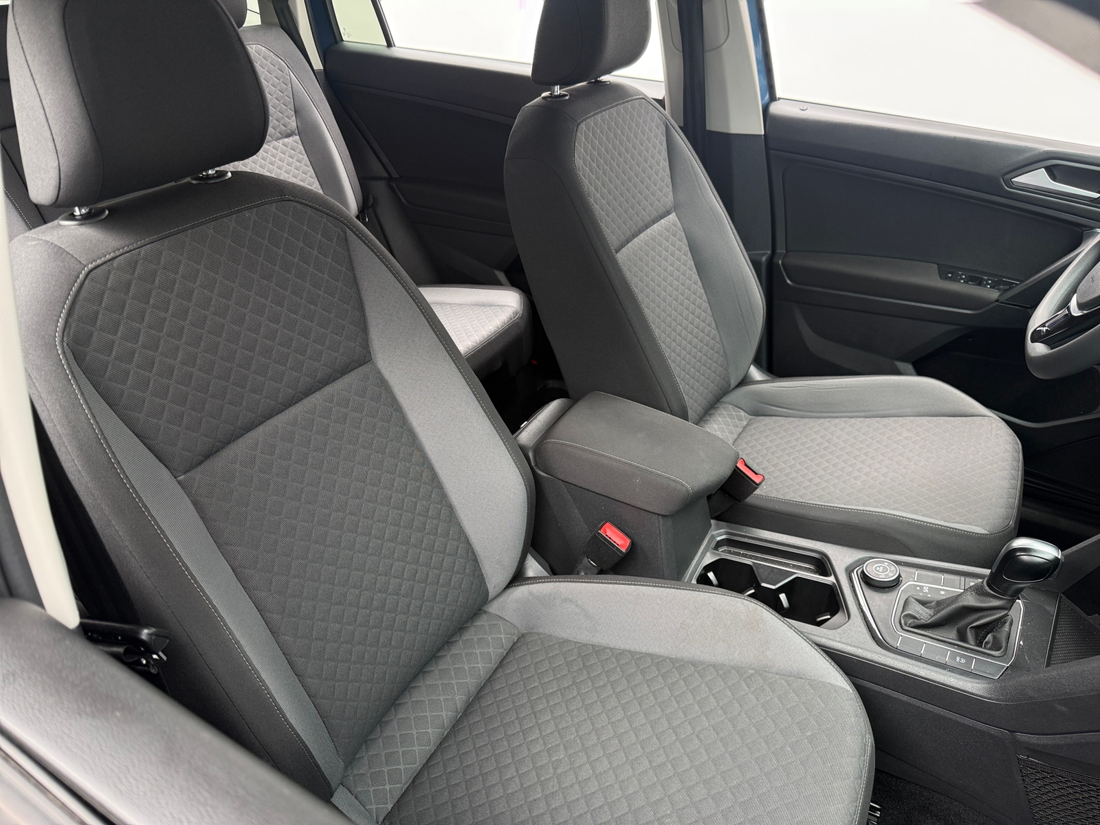Thumbnail: 2019 Volkswagen Tiguan - 2