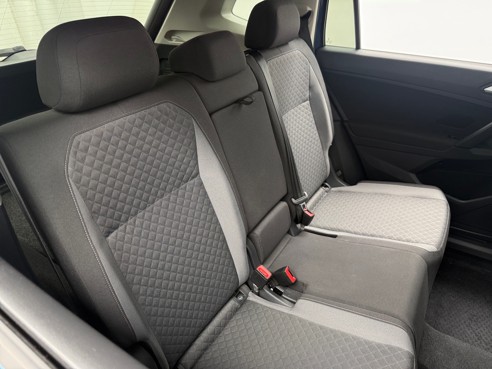Thumbnail: 2019 Volkswagen Tiguan - 6
