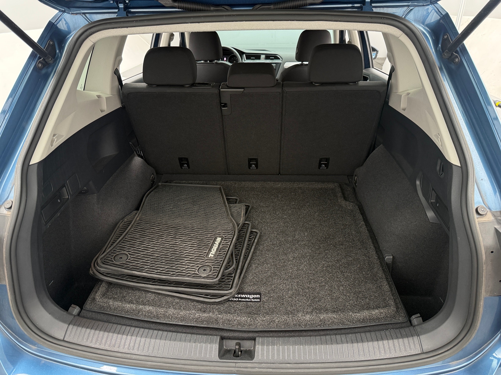 Thumbnail: 2019 Volkswagen Tiguan - 7