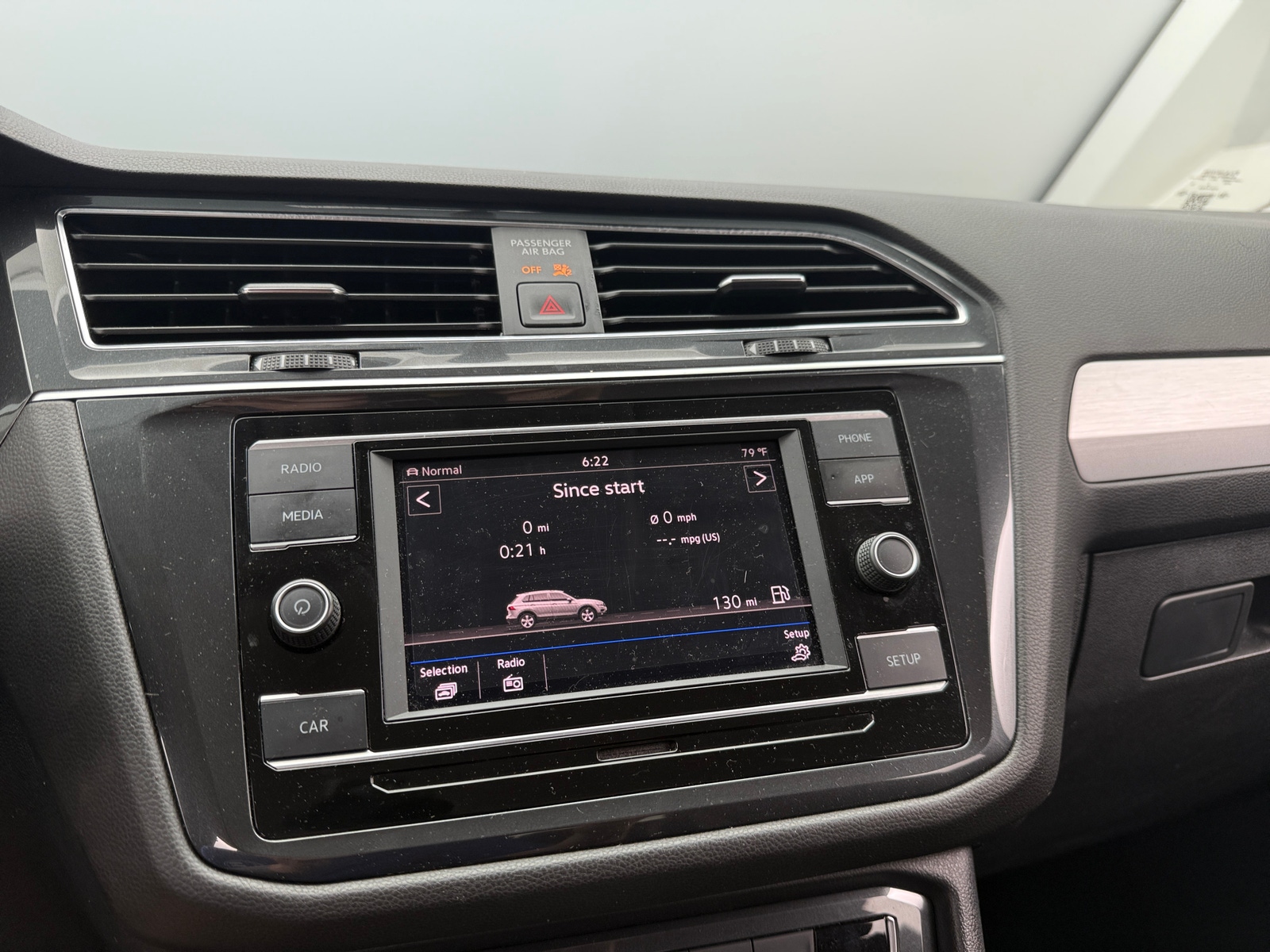 Thumbnail: 2019 Volkswagen Tiguan - 4