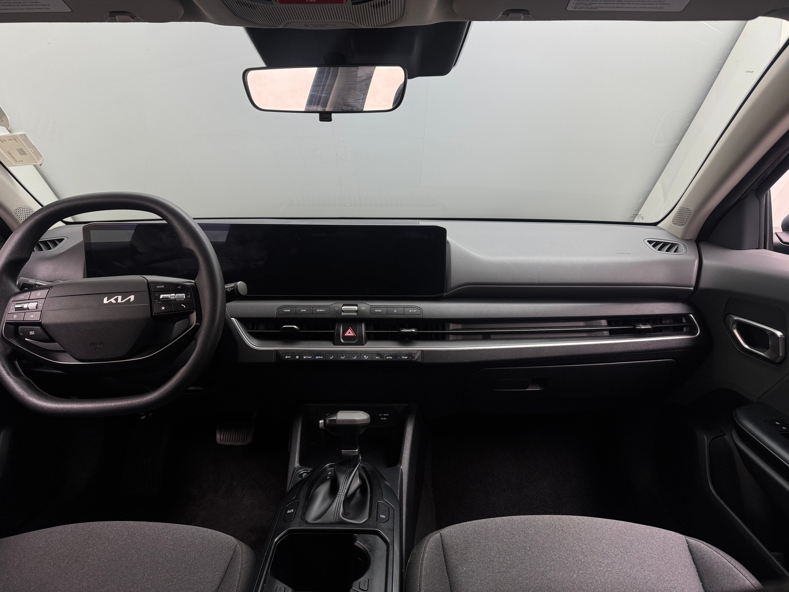 Thumbnail: 2025 Kia K4 - 3
