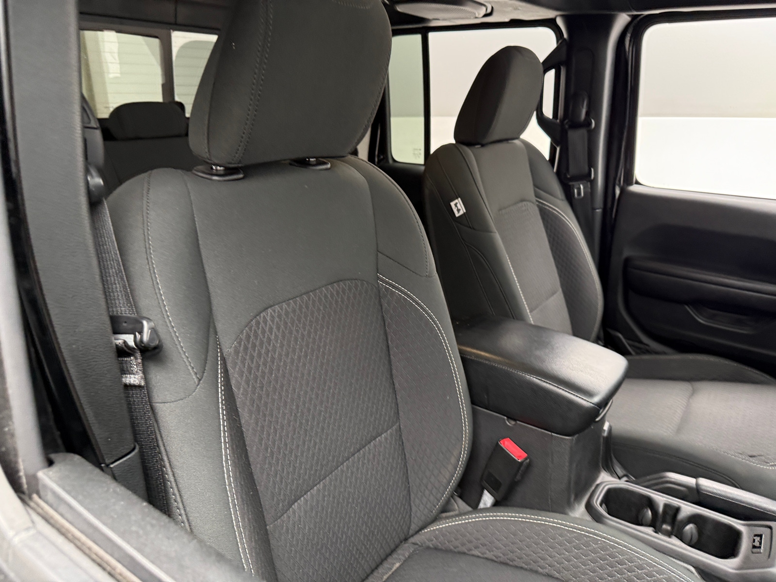 Thumbnail: 2021 Jeep Gladiator - 2