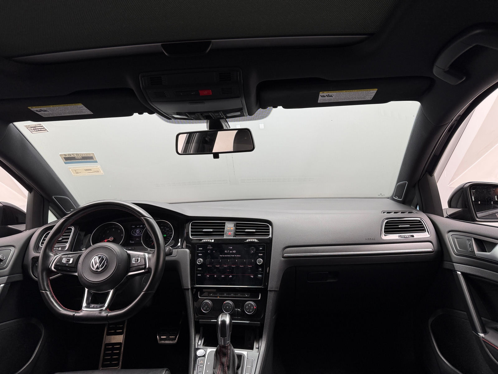 Thumbnail: 2019 Volkswagen Golf - 2