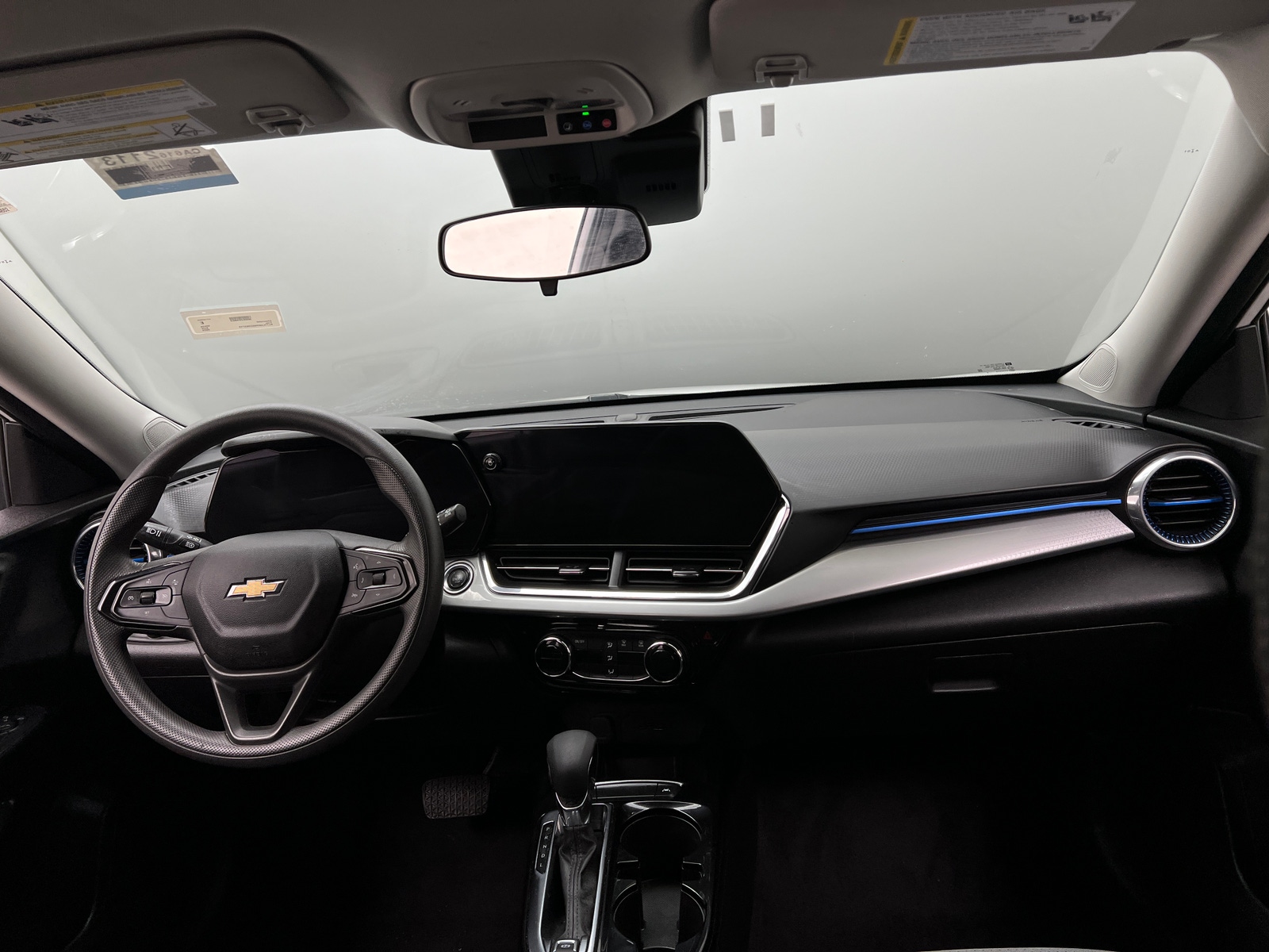 Thumbnail: 2025 Chevrolet Trax - 3