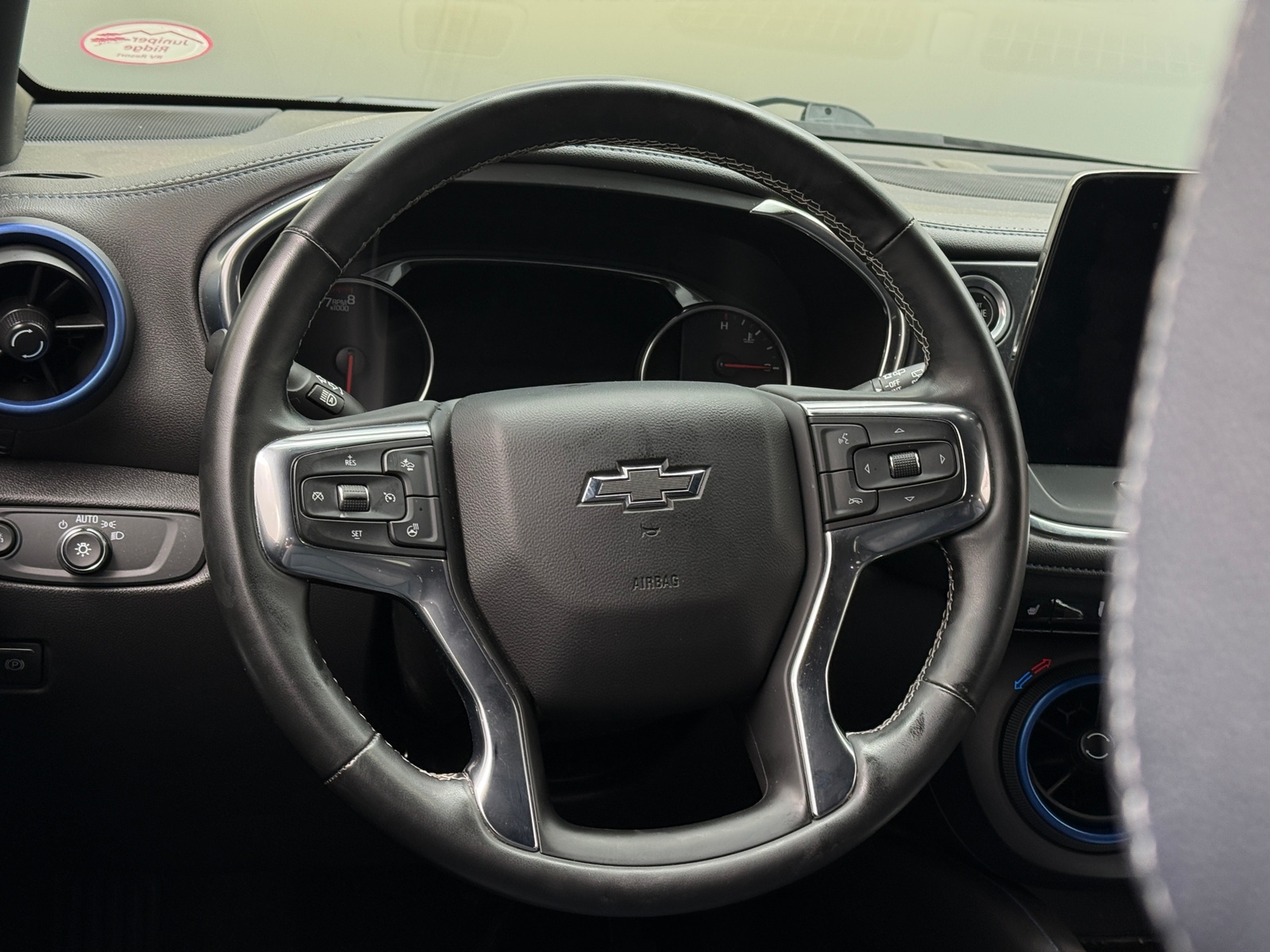 Thumbnail: 2023 Chevrolet Blazer - 4