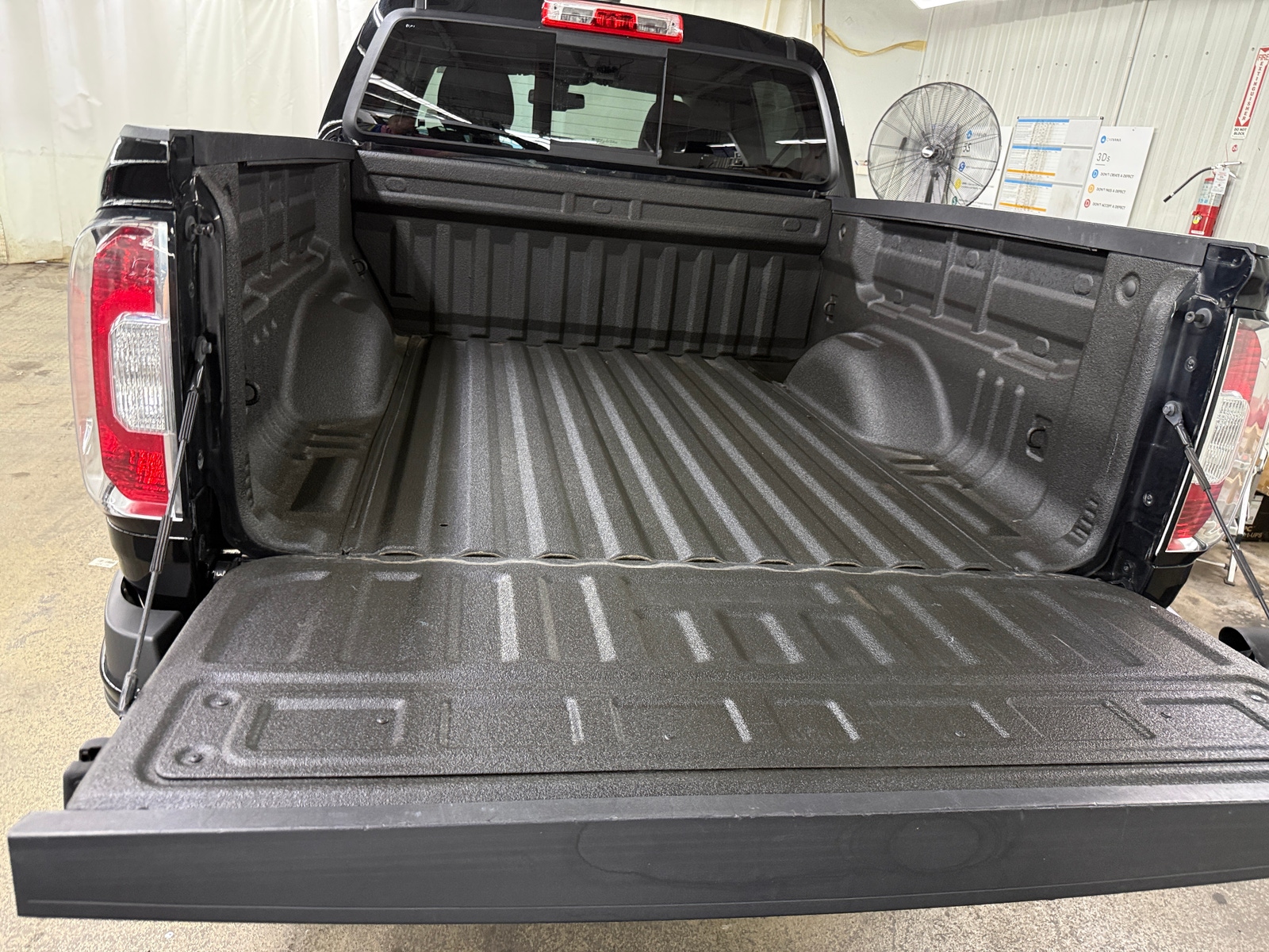 Thumbnail: 2022 GMC Canyon - 6