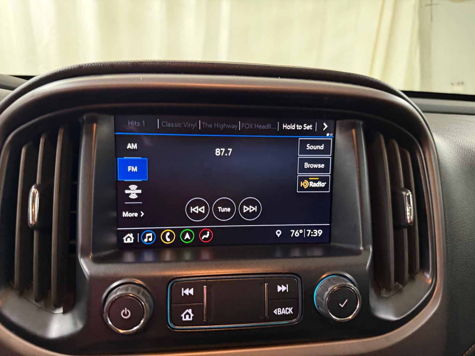 Thumbnail: 2022 GMC Canyon - 3
