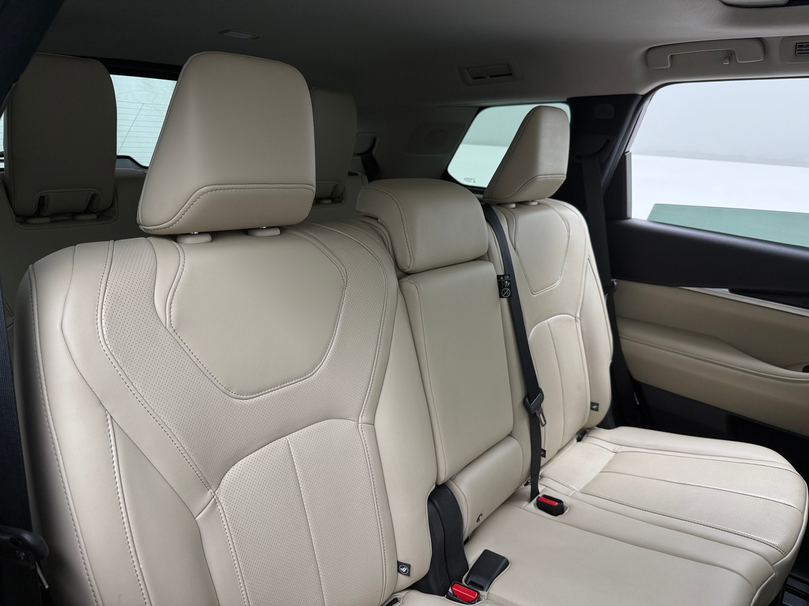 Thumbnail: 2023 INFINITI QX60 - 5