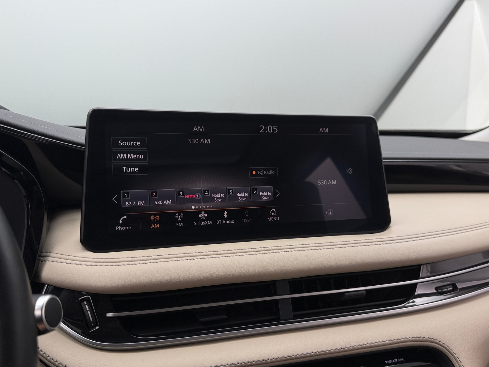 Thumbnail: 2023 INFINITI QX60 - 3