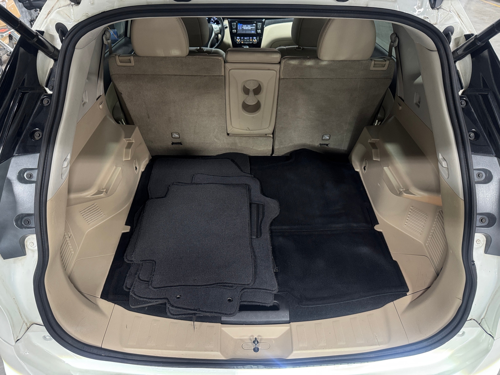 Thumbnail: 2016 Nissan Rogue - 6