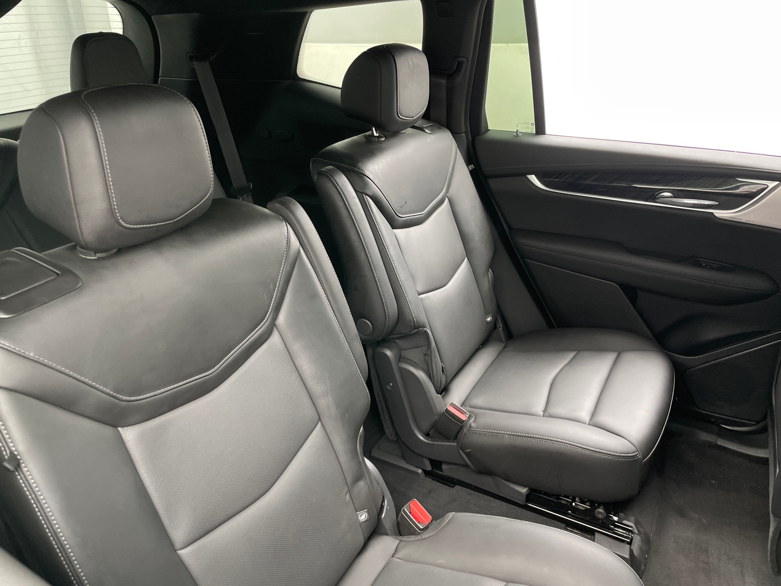 Thumbnail: 2024 Cadillac XT6 - 5