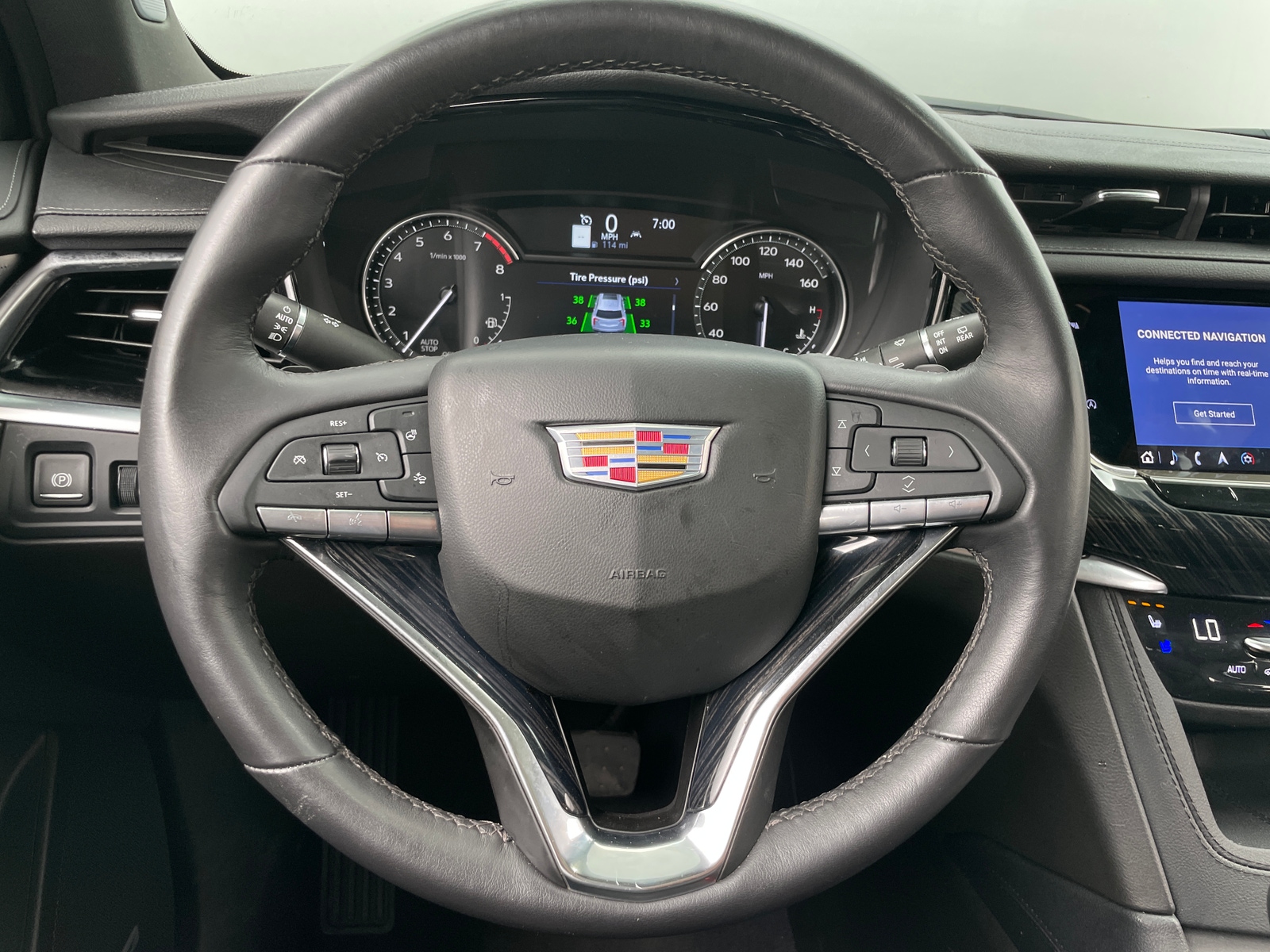 Thumbnail: 2024 Cadillac XT6 - 4