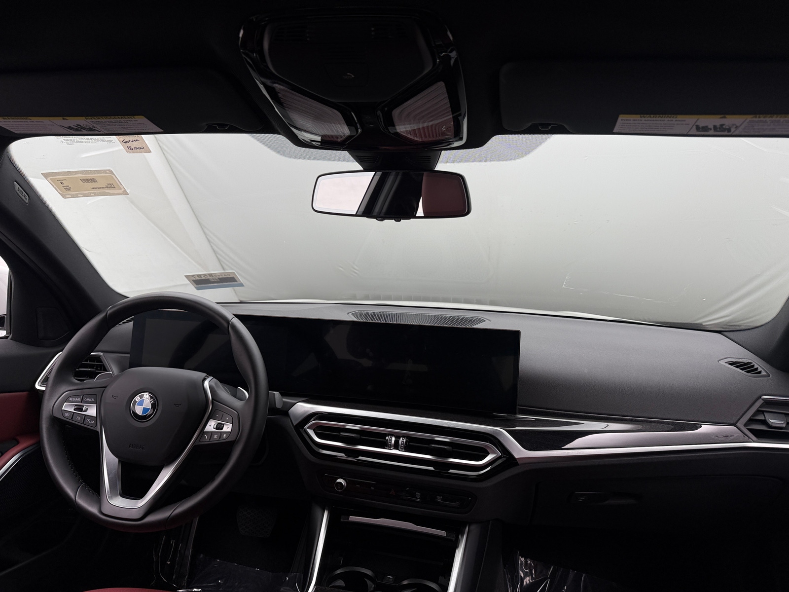 Thumbnail: 2024 BMW 3 Series - 2